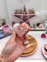 Load image into Gallery viewer, Flower Agate Heart