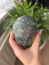 Load image into Gallery viewer, Moss Agate Skull