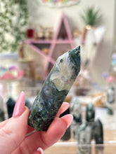 Load image into Gallery viewer, Moss Agate Towers