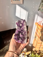 Load image into Gallery viewer, Amethyst cut base #2