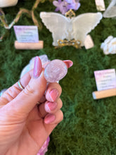 Load image into Gallery viewer, Selenite Bowl and Aura Amethyst Set
