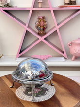 Load image into Gallery viewer, Silver Swivel top dome with glass insert
