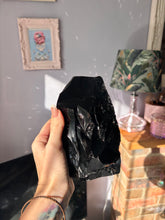 Load image into Gallery viewer, Obsidian Cut base Freeform
