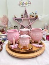 Load image into Gallery viewer, Pink Terracotta Cauldron
