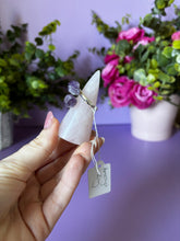 Load image into Gallery viewer, Rose Quartz Ring Holder
