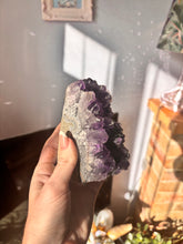 Load image into Gallery viewer, Amethyst cut base #2
