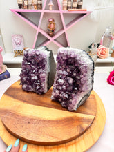 Load image into Gallery viewer, Amethyst Bookends
