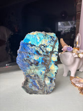 Load image into Gallery viewer, Labradorite Freeform
