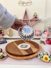 Load image into Gallery viewer, Silver shell with frosted glass insert
