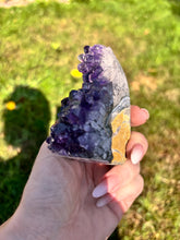 Load image into Gallery viewer, Amethyst it base
