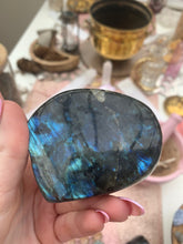 Load image into Gallery viewer, Labradorite Freeform
