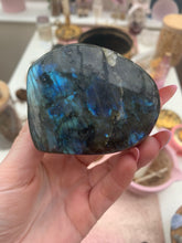 Load image into Gallery viewer, Labradorite Freeform
