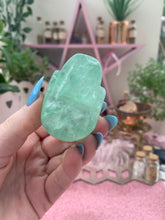 Load image into Gallery viewer, Fluorite Skull
