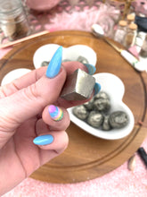 Load image into Gallery viewer, Pyrite Cubes
